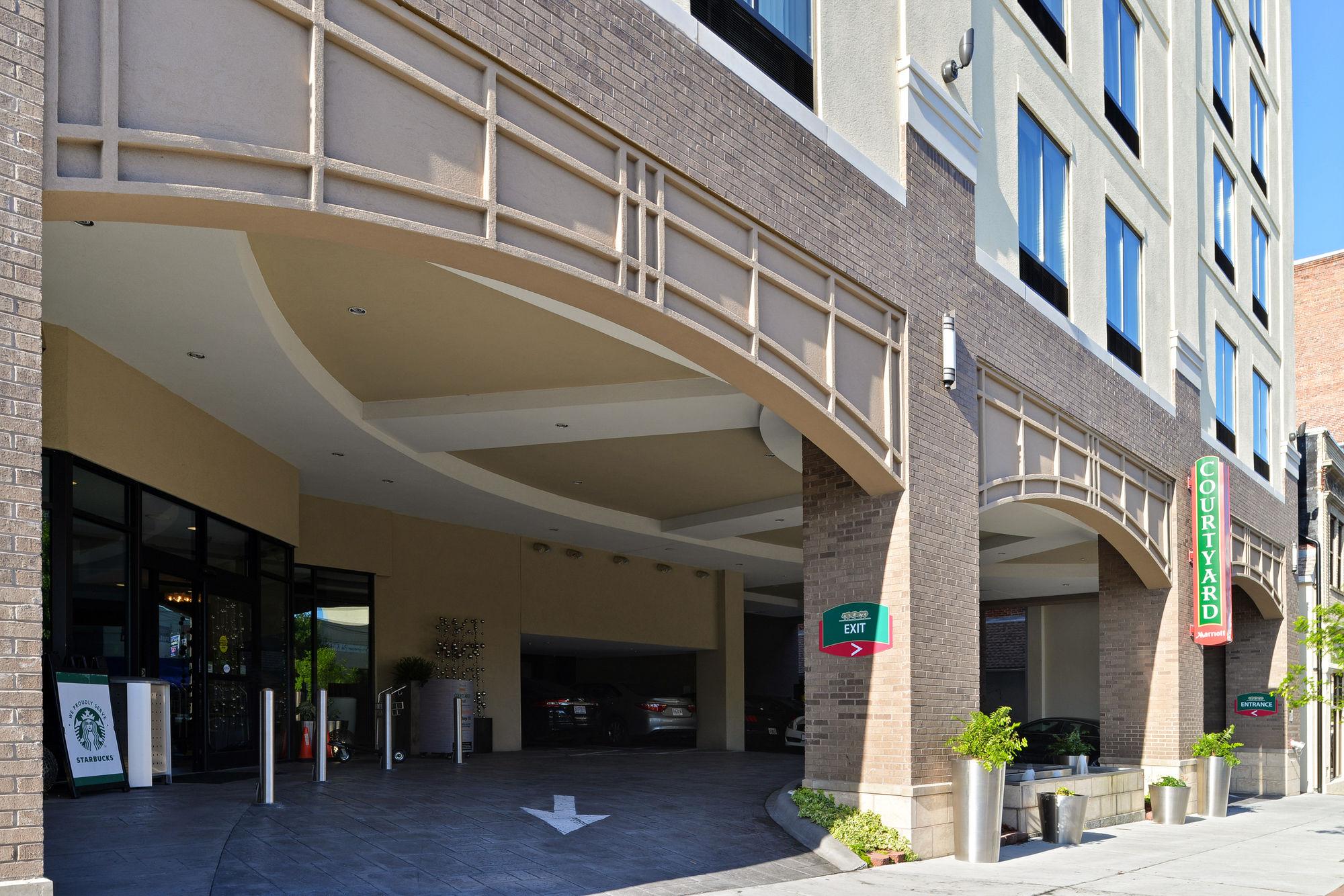Courtyard By Marriott Downtown/historic District Hotel