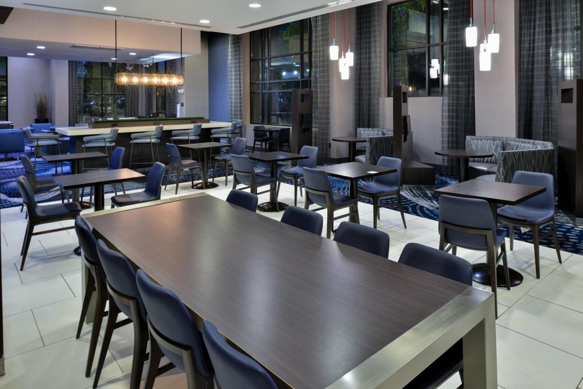 Courtyard By Marriott Downtown/historic District 3*