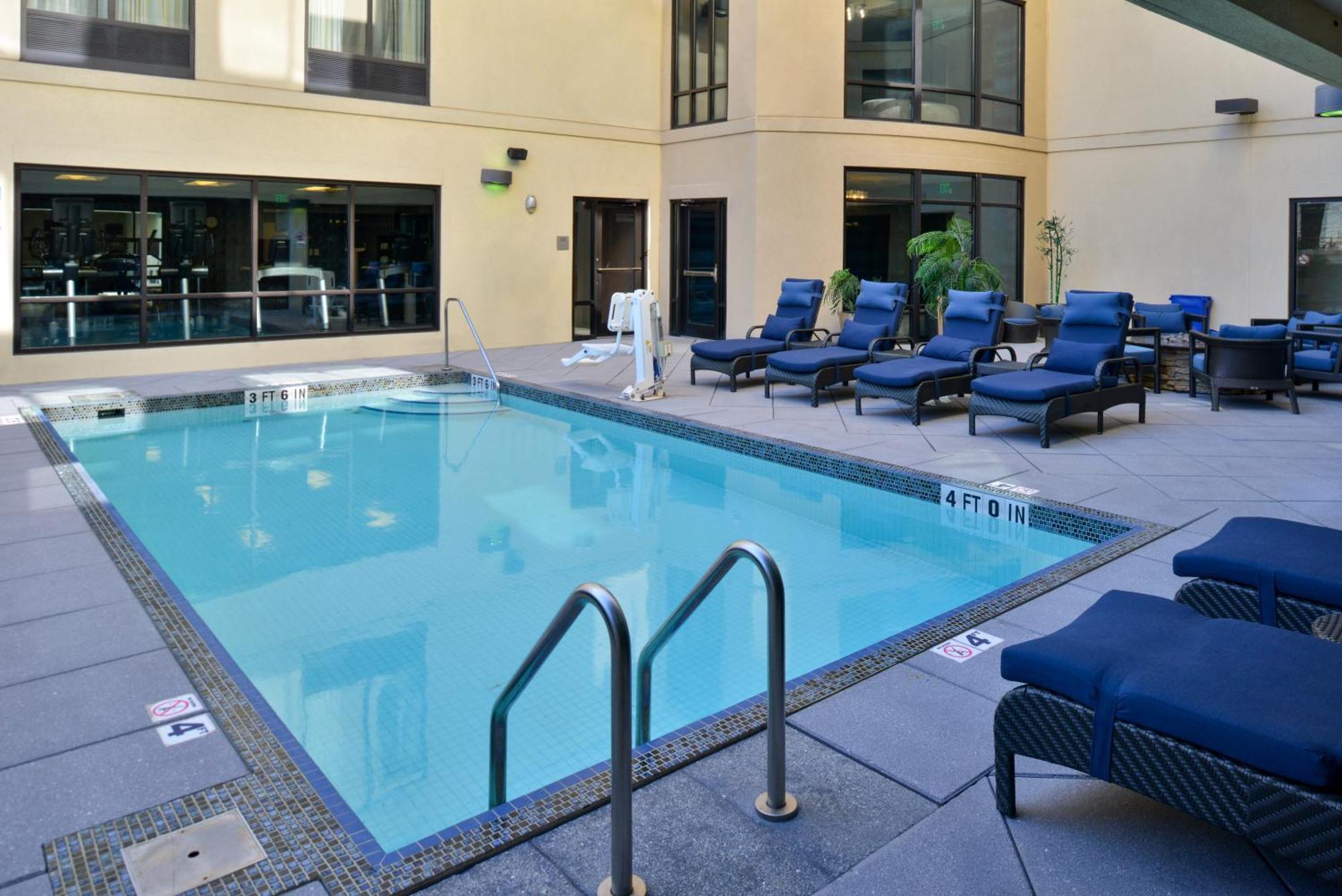 Courtyard By Marriott Downtown/historic District Hotel