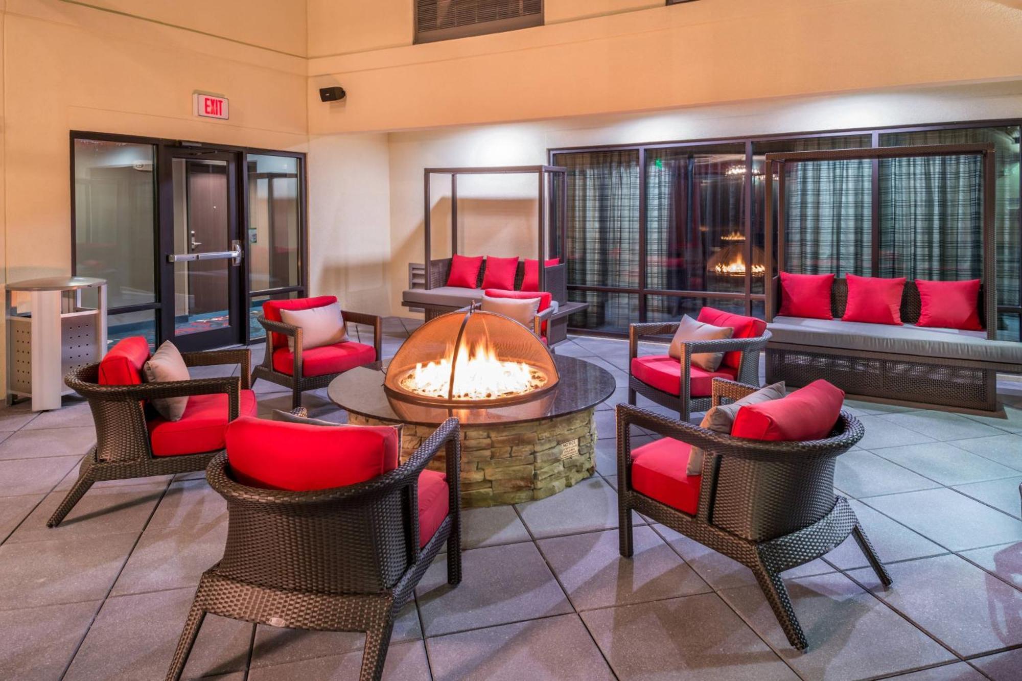 Courtyard By Marriott Downtown/historic District Hotel 3*